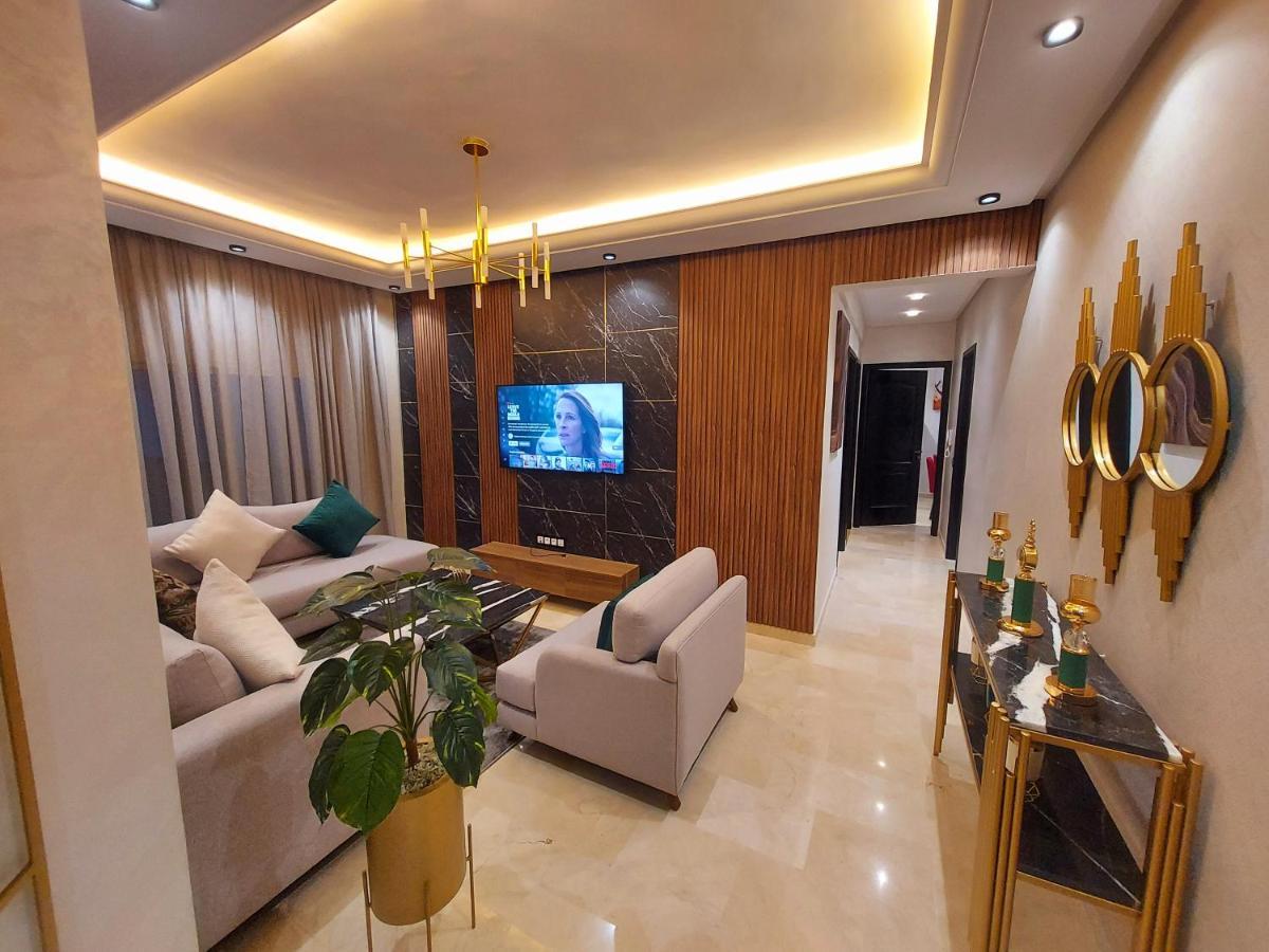 Modern Apartment Opposite The Hassan2 Mosque, Very Well Equipped And Stylish, 85 M2 With Gym And Direct Sea View With Underground Garage , Prohibits Unmarried Couples Of Arab Origin Casablanca Eksteriør billede