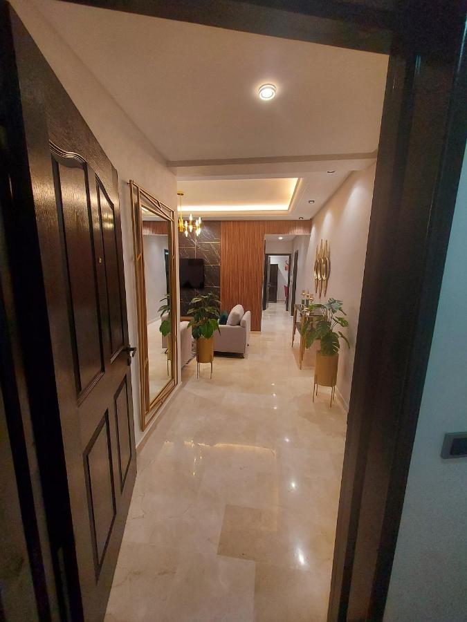 Modern Apartment Opposite The Hassan2 Mosque, Very Well Equipped And Stylish, 85 M2 With Gym And Direct Sea View With Underground Garage , Prohibits Unmarried Couples Of Arab Origin Casablanca Eksteriør billede